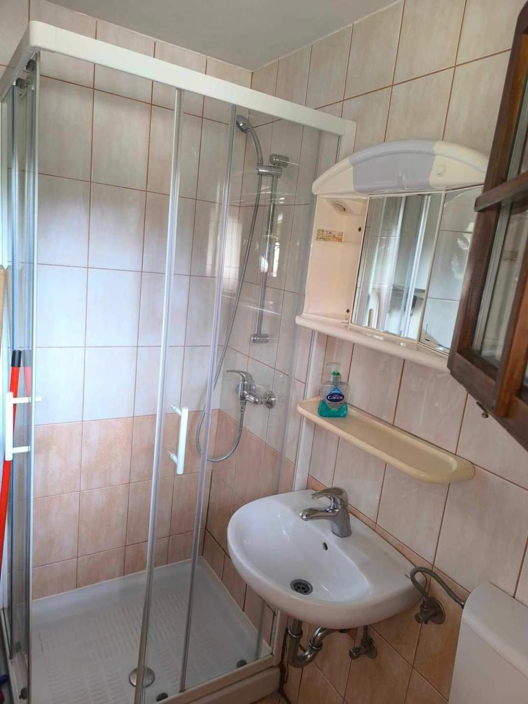 Hiska Tara In Alja Terme Catez Villa Mostec Kültér fotó